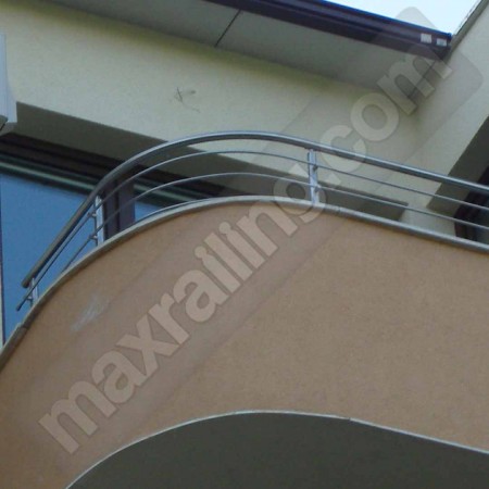 Иноксови парапети